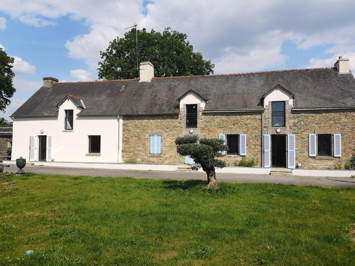 La Galnais Villa Ploërmel Exteriör bild