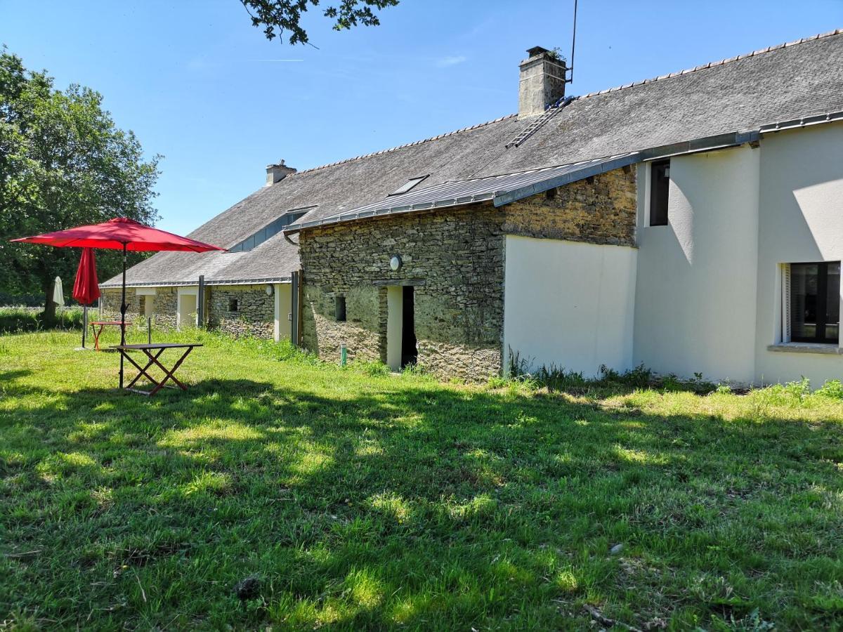 La Galnais Villa Ploërmel Exteriör bild